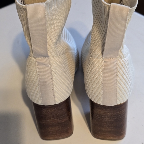 Steven New York by steve Madden Booties Women 10M Neta Cream Knit Ankle - Picture 9 of 15